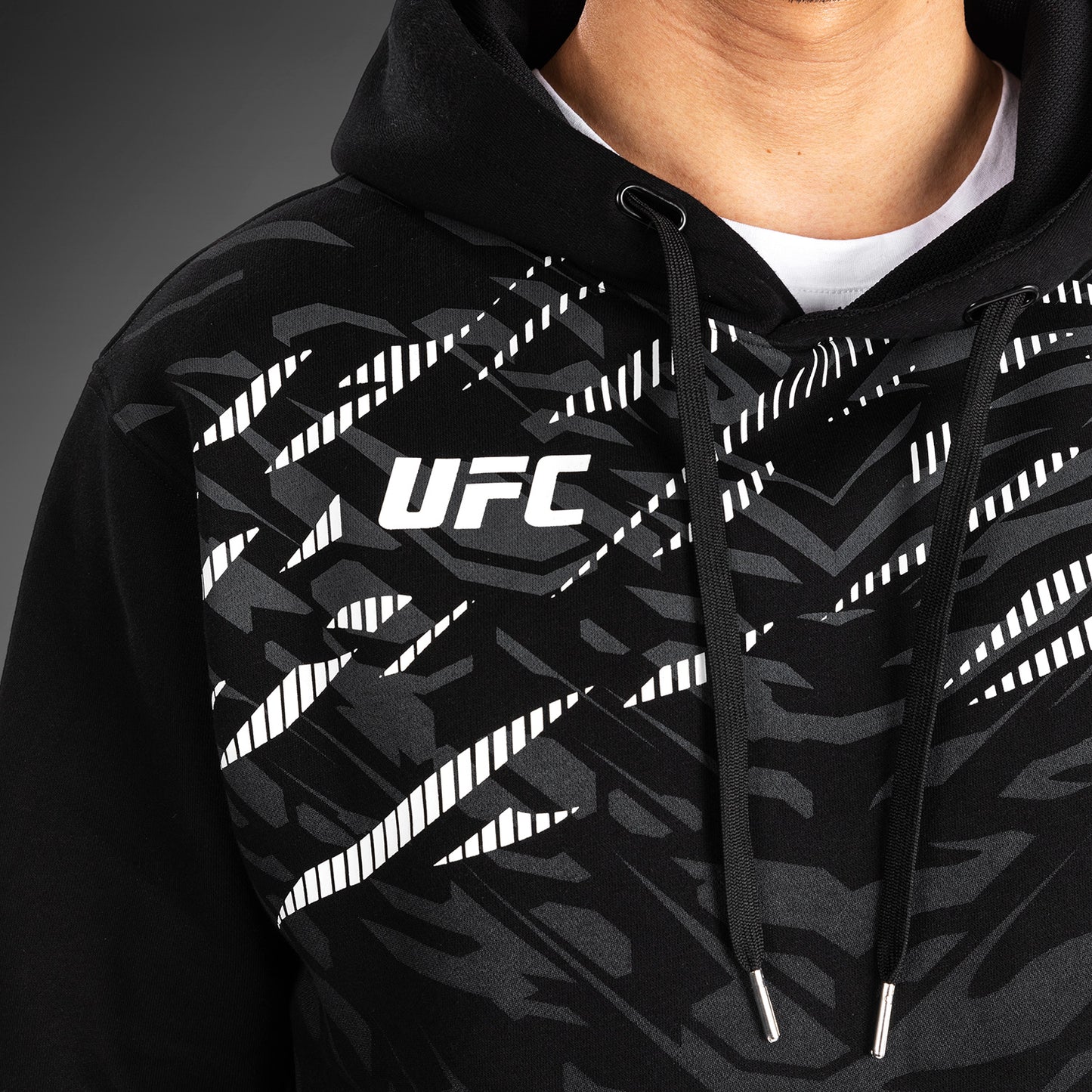 Толстовка UFC Fusion by Venum Replica с капюшоном для мужчин - Black