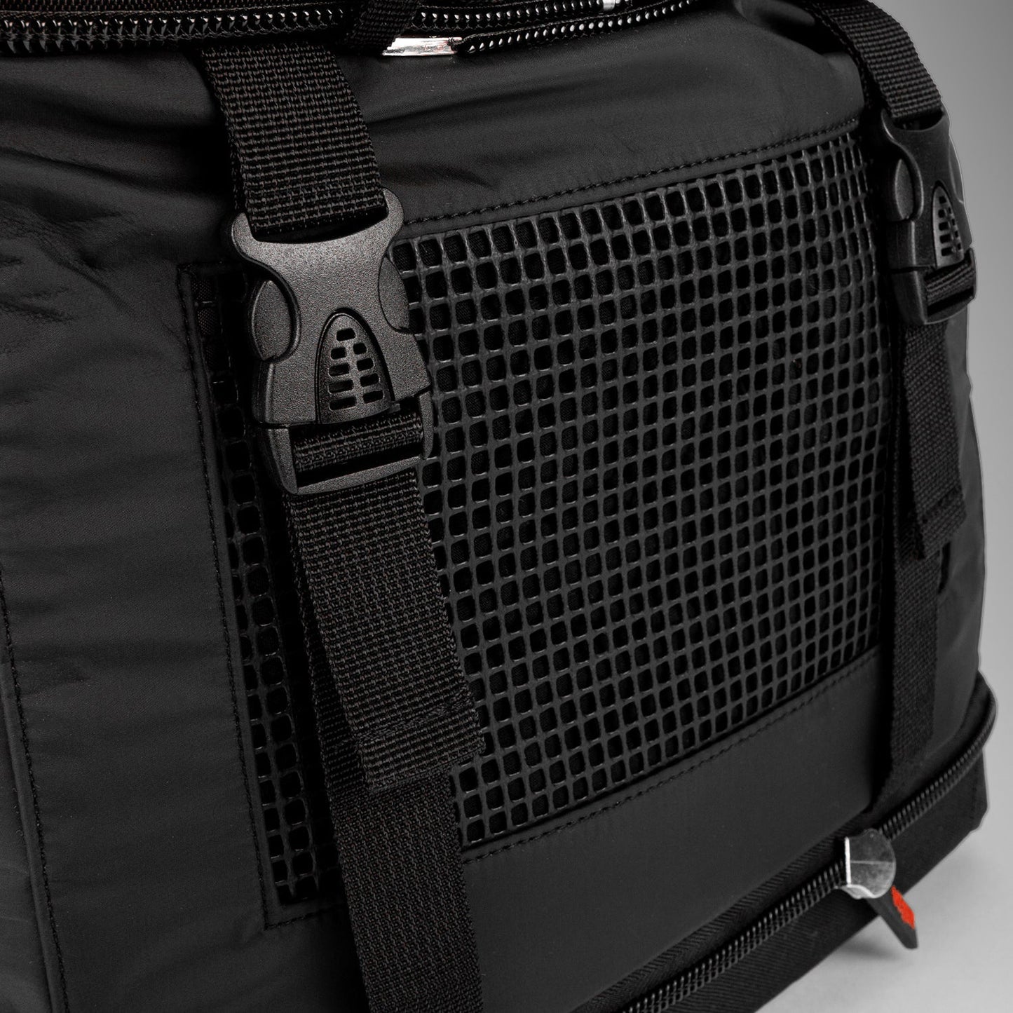 Рюкзак Venum Challenger Xtrem Evo (50-63л) – Чёрный/Красный