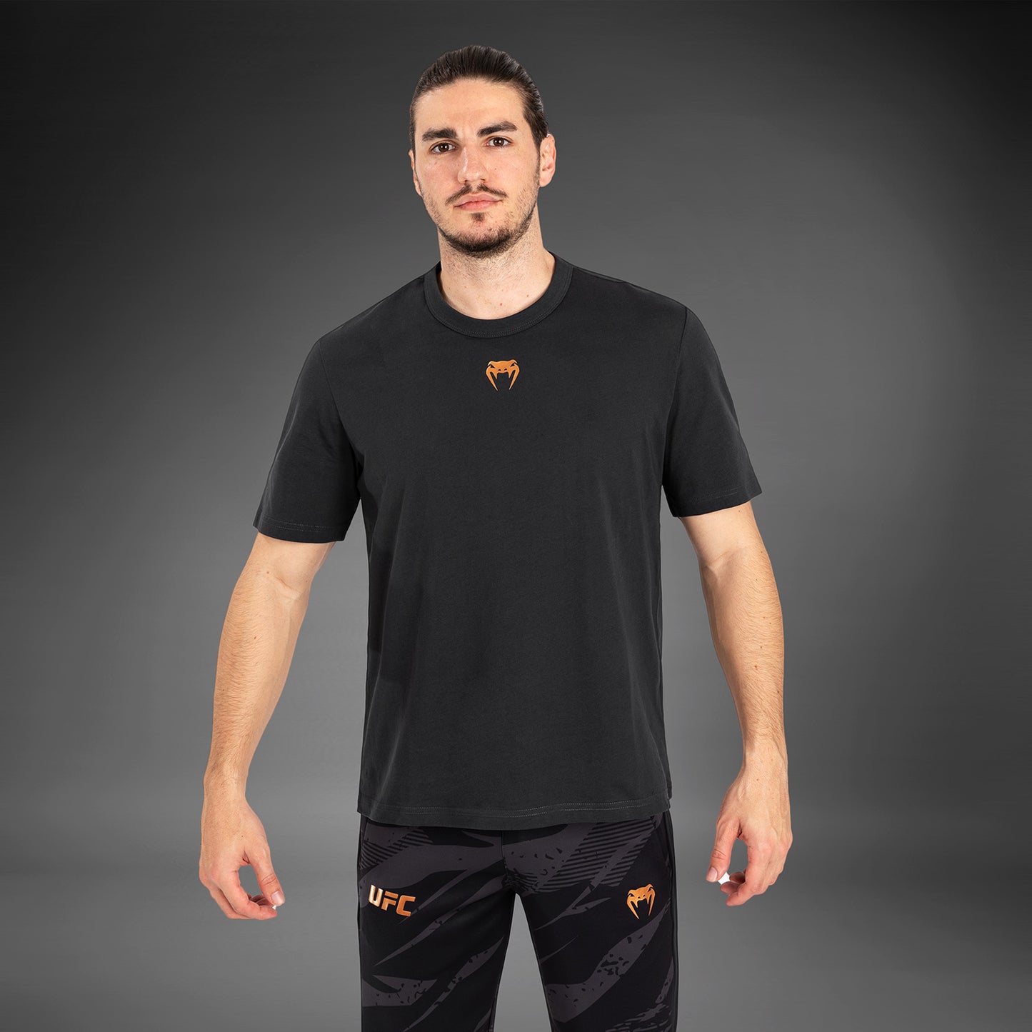 Мужская Футболка С Коротким Рукавом UFC Adrenaline By Venum Fight Week - Charcoal Grey