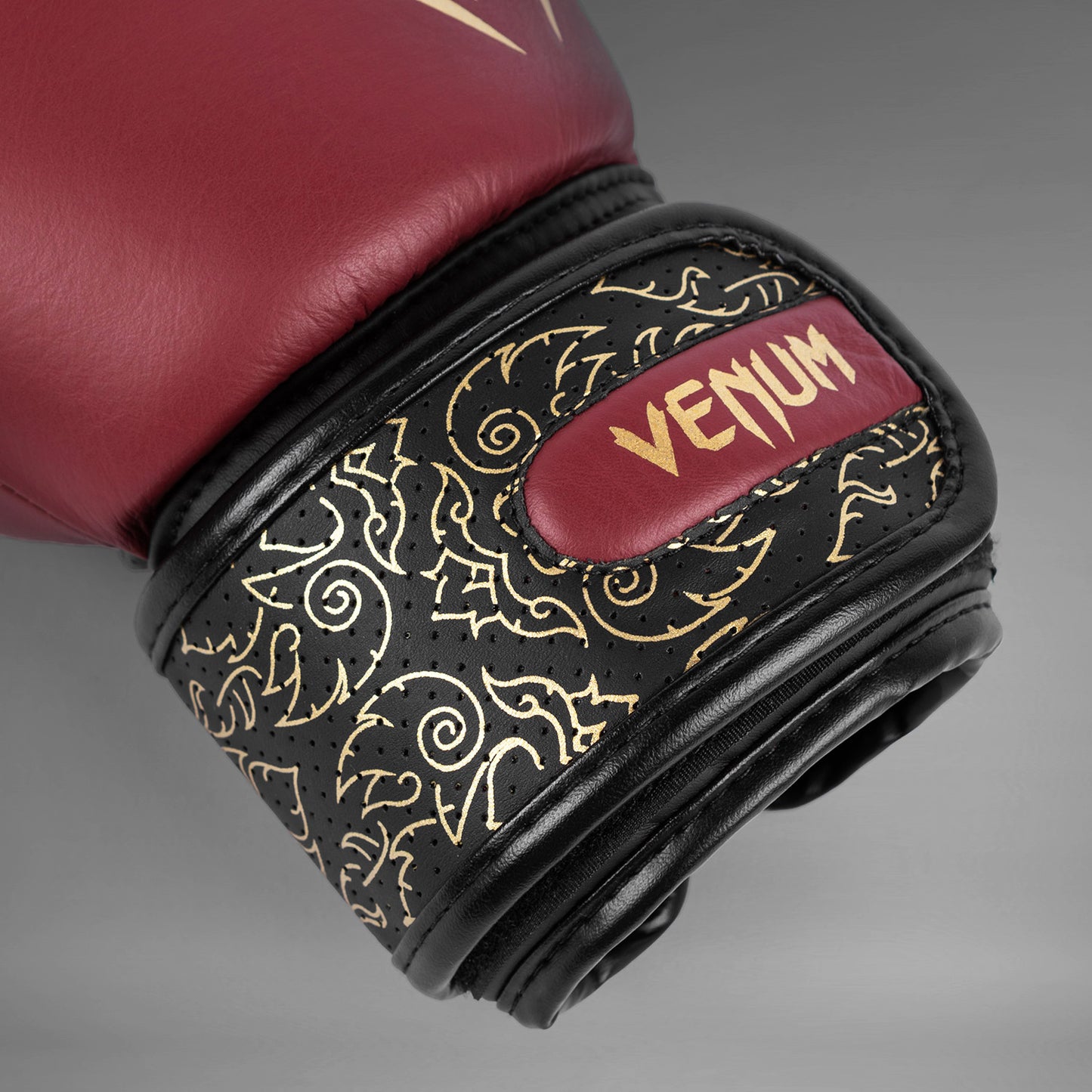 Venum Power 2.0  Боксерские перчатки - бордовый/черный