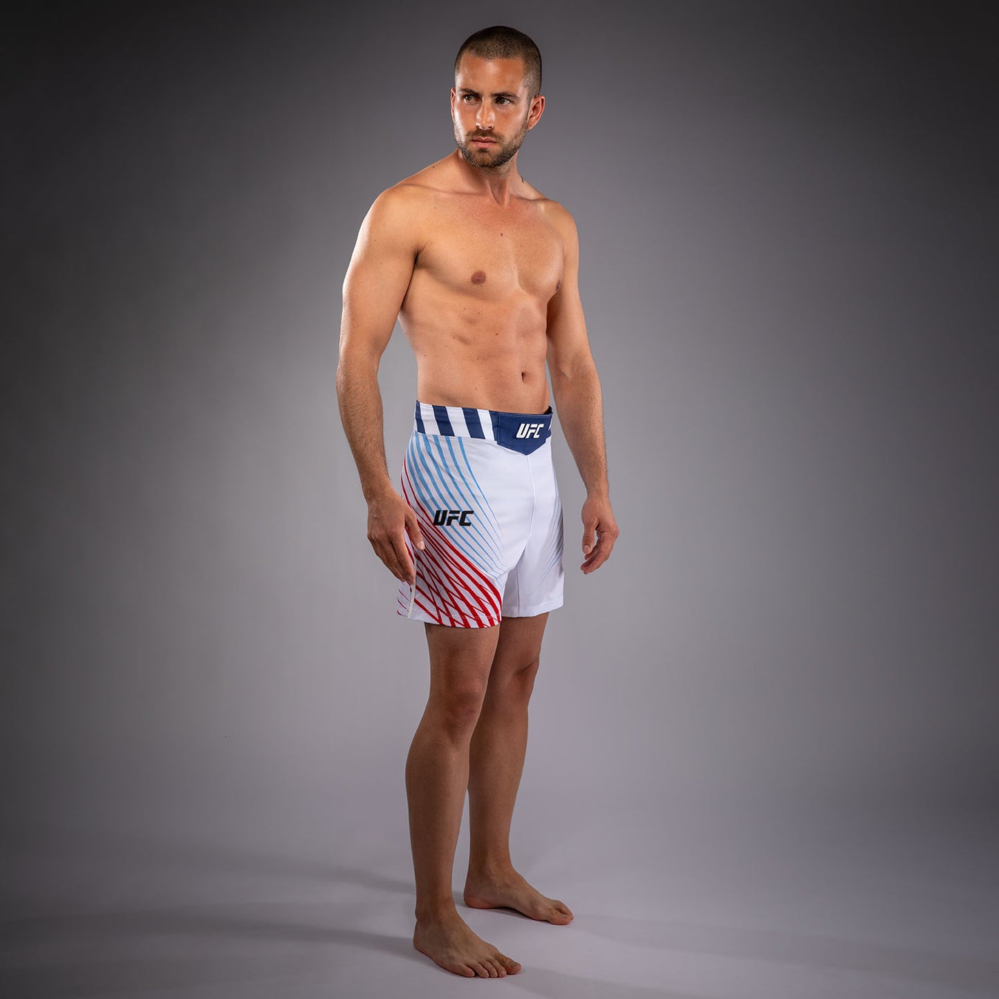 Official UFC Freedom 250 by Venum Authentic Fight Night Бойцовские шорты короткого кроя для мужчин - Белый