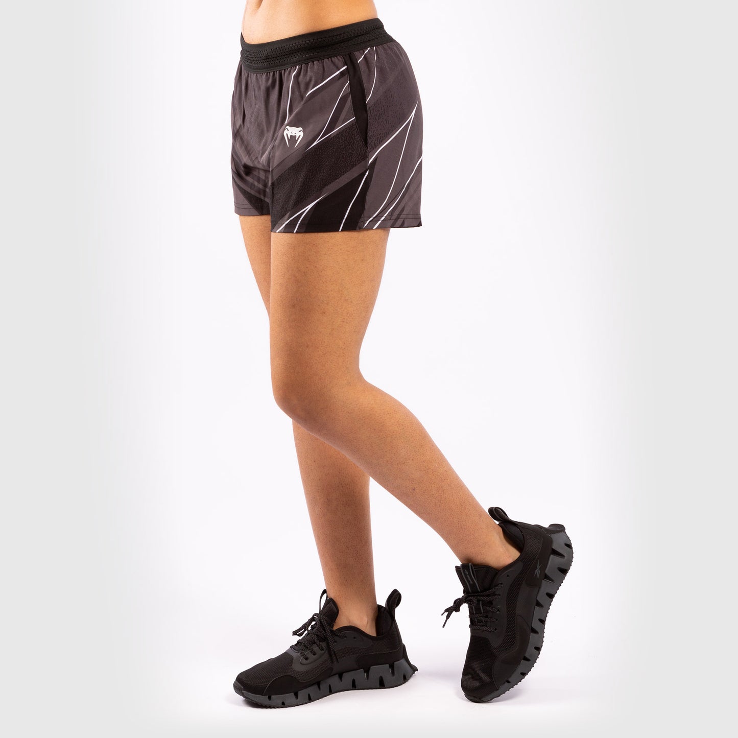 ЖЕНСКИЕ ШОРТЫ UFC VENUM REPLICA - Чёрный