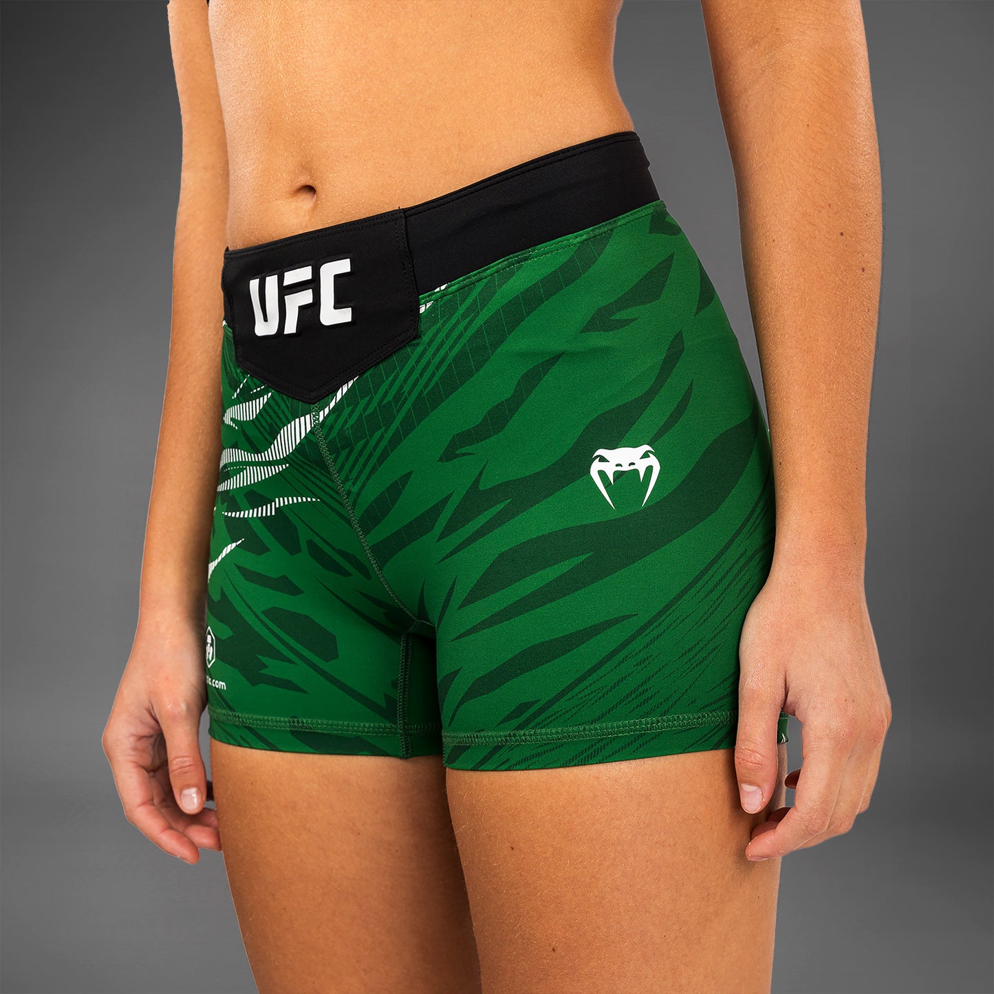 Шорты Vale Tudo UFC Fusion by Venum Authentic Fight Night для женщин - Короткий крой - Green