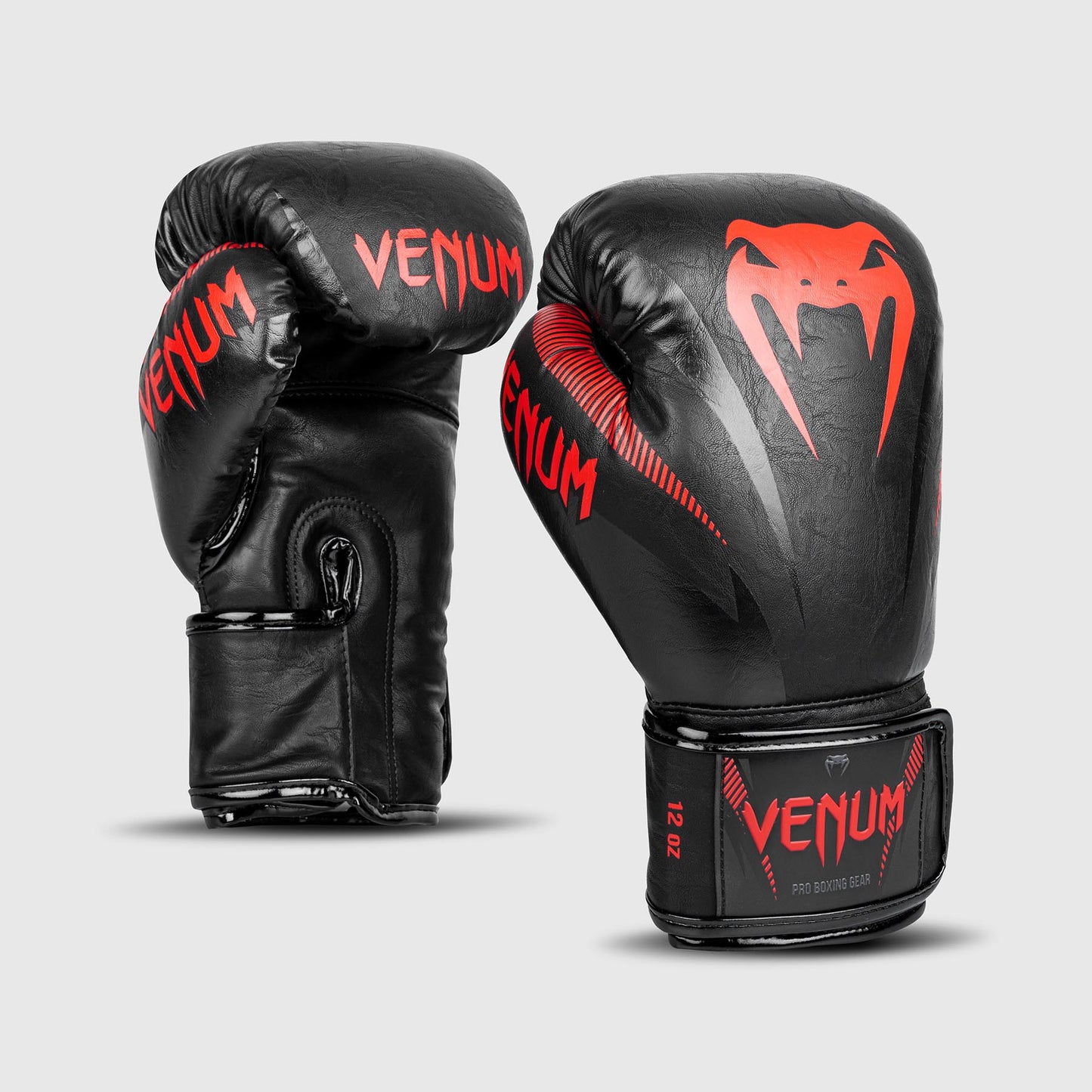 БОКСЕРСКИЕ ПЕРЧАТКИ VENUM IMPACT