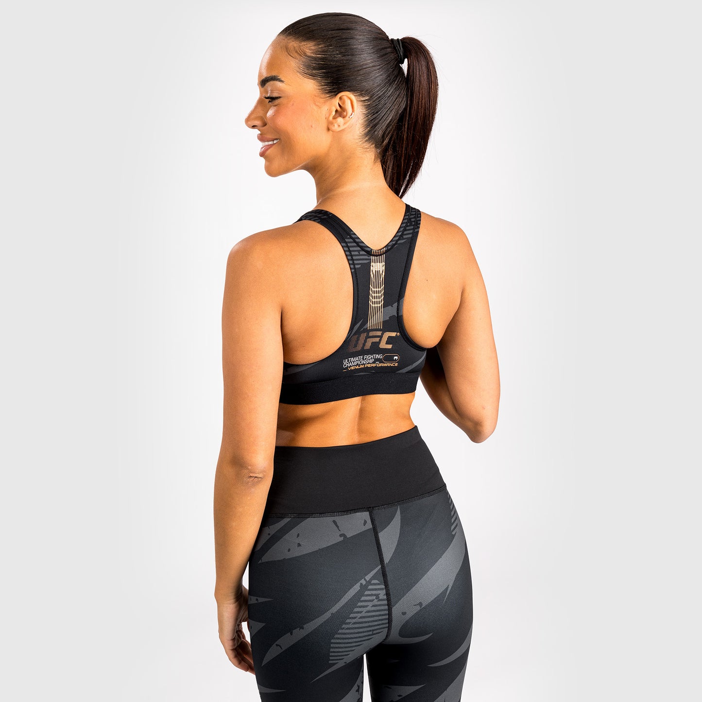 Спортивный Топ Для Женщин UFC Adrenaline By Venum Fight Week - Urban Camo