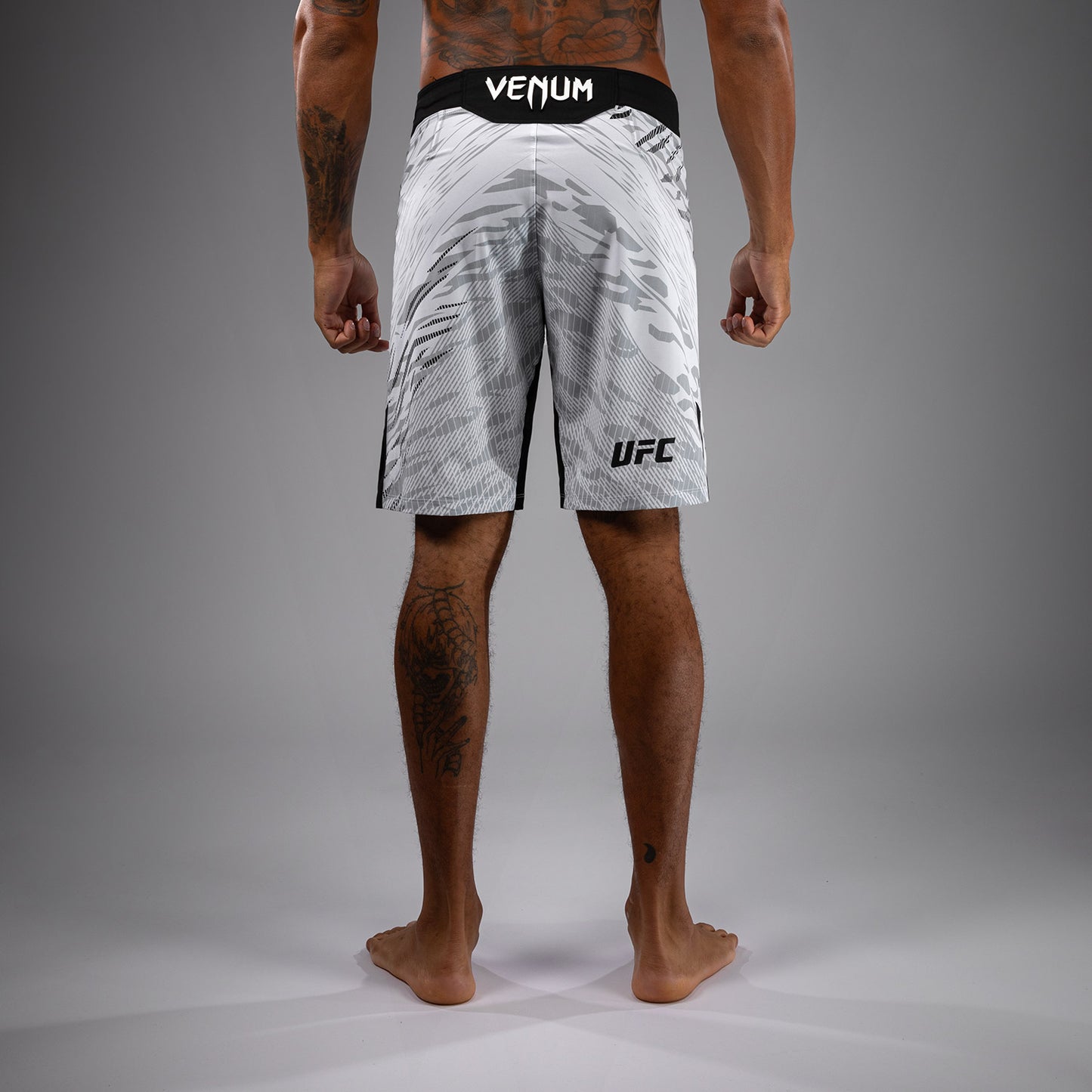 Шорты UFC Fusion by Venum Authentic Fight Night для мужчин - Длинный крой - White