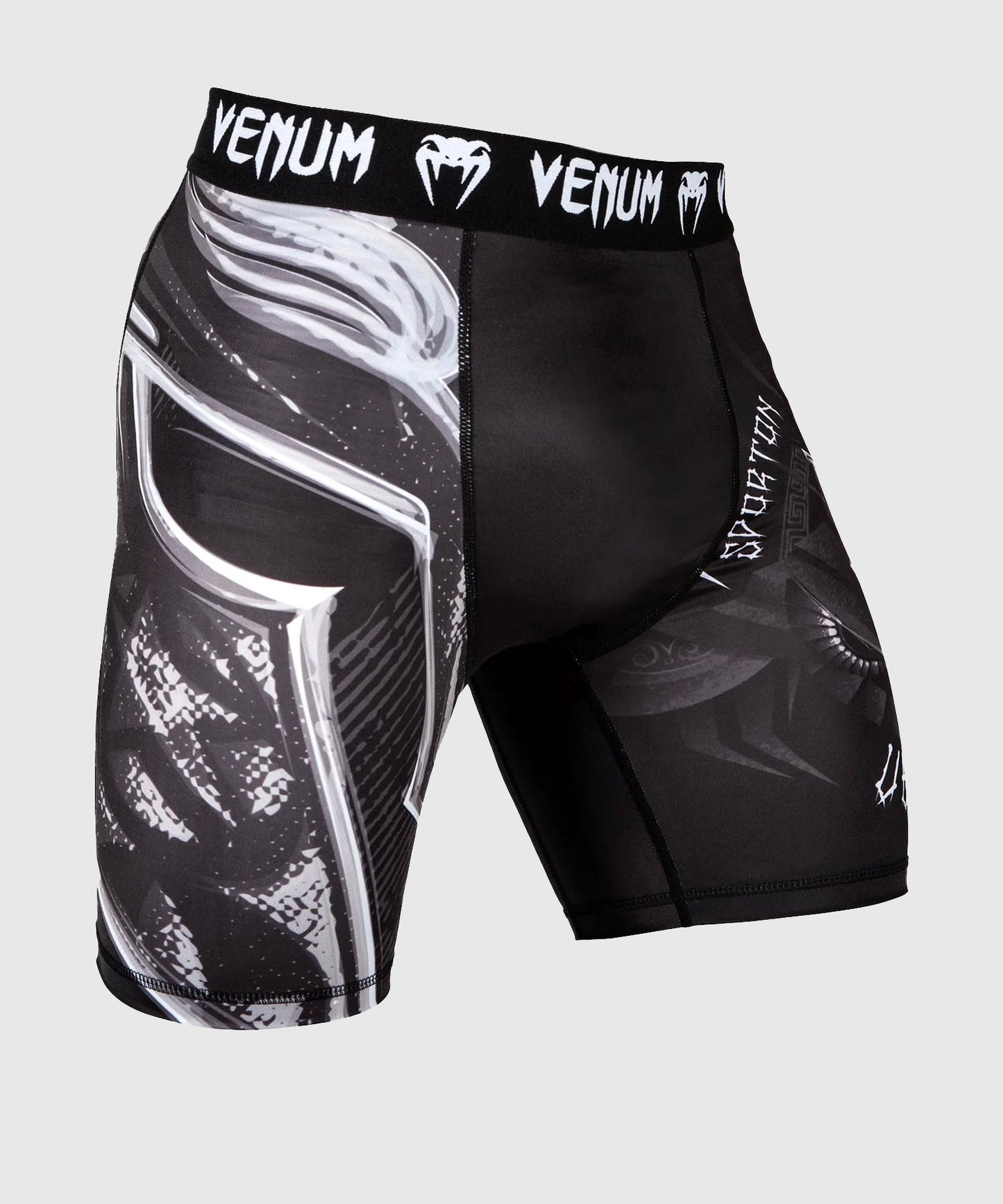 ШОРТЫ VENUM GLADIATOR 3.0 VALE TUDO - ЧЕРНЫЙ/БЕЛЫЙ