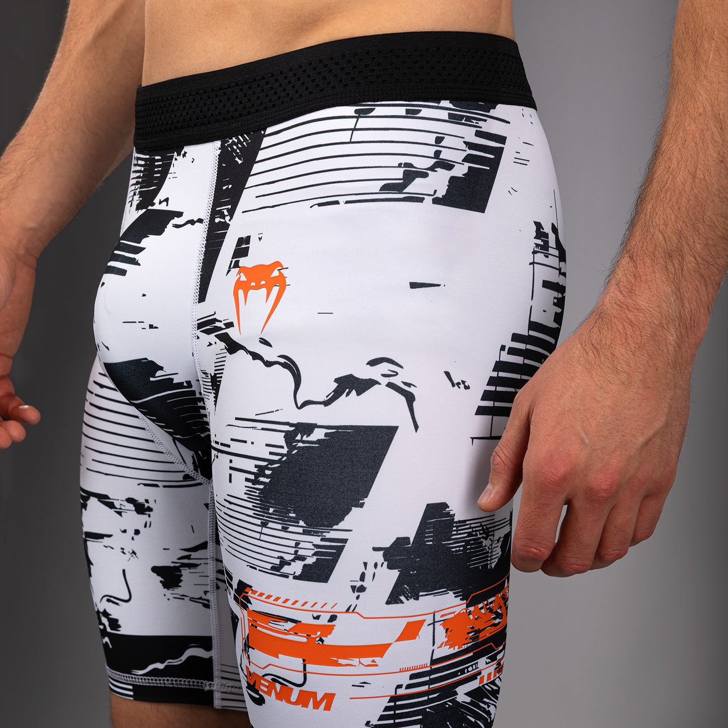 UFC Zenith by Venum Authentic Fight Week Шорты Vale Tudo Performance Мужские - Белый