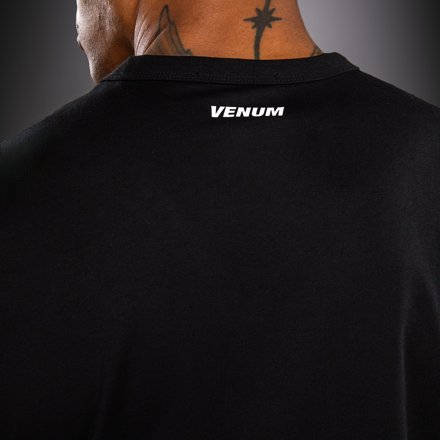 Футболка Venum Giant 3D – Чёрный