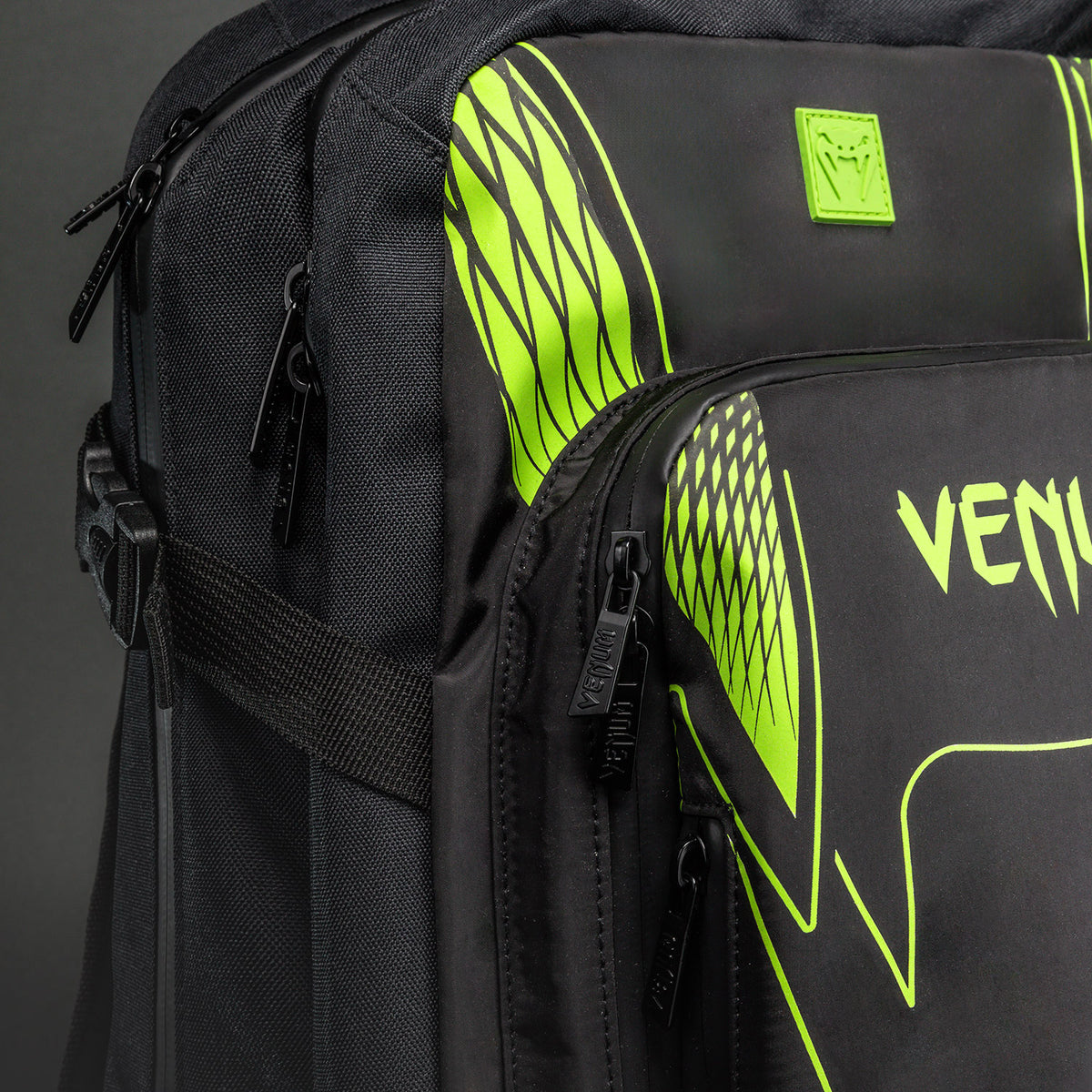 Рюкзак (15-25 L) Venum Amazonia Reborn - Чёрный/Зелёный