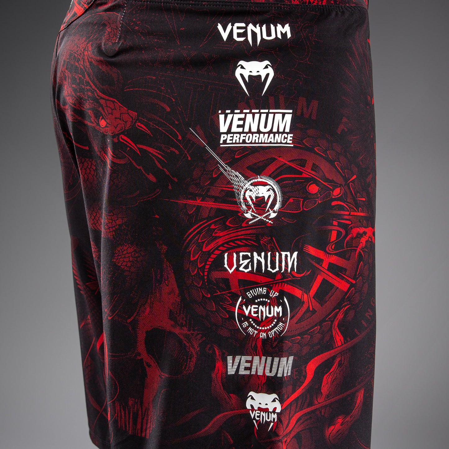 Файтшорты Venum 20th Anniversary - Чёрный/Красный
