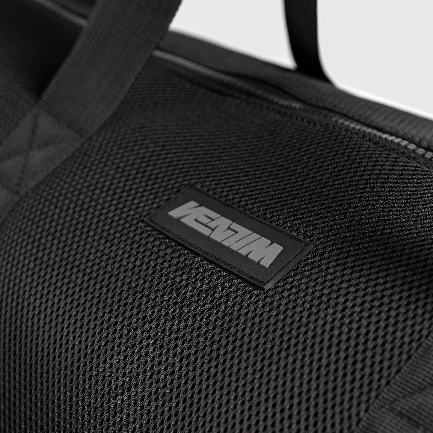 Venum Connect XL Сумка Duffle Bag - черный