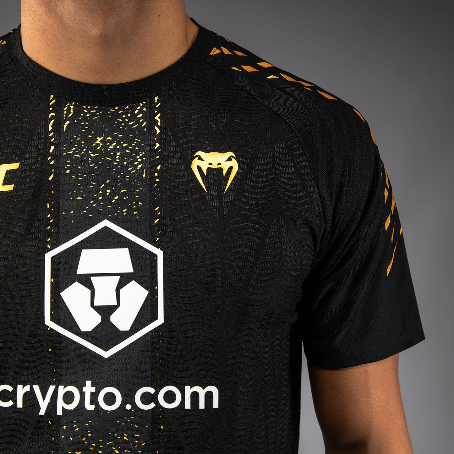 Официальная выходная футболка UFC Zenith by Venum Authentic Fight Night Мужская - Чемпион