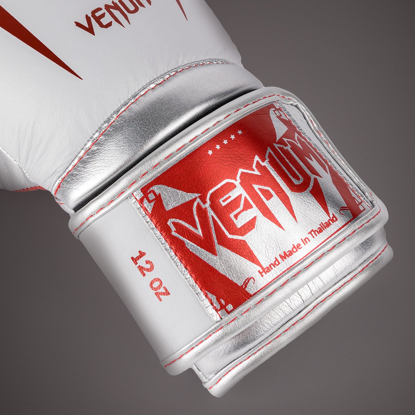 Venum Giant 3.0 Боксерские перчатки - красный/серебристый - Специальное издание