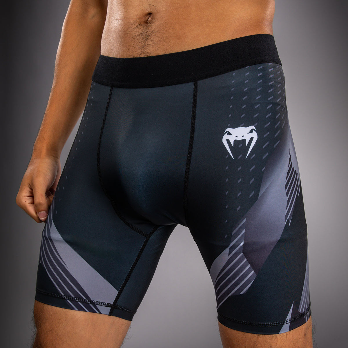 Компрессионные шорты Venum No-Gi 6.0 - Чёрный/Белый