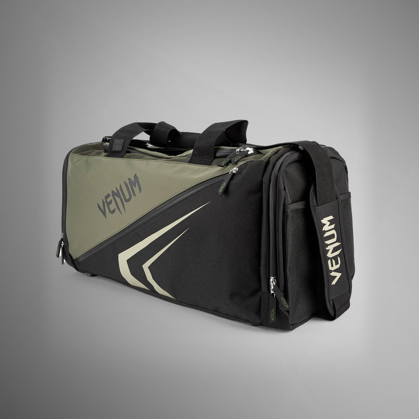 Спортивная сумка Venum Trainer Lite Evo (48 л) – Хаки/Чёрный