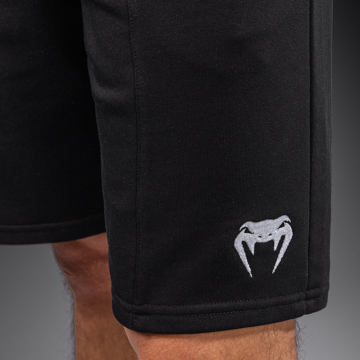 Хлопковые шорты Venum Classic Fleece – Чёрный