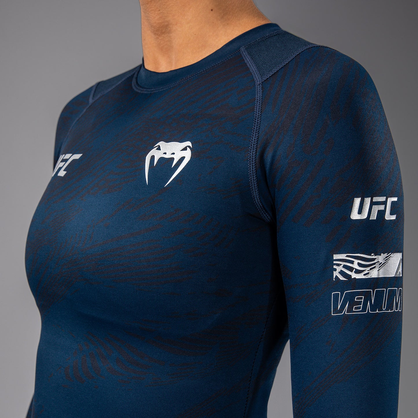 Рашгард UFC Fusion by Venum Fight Week с длинным рукавом для женщин - Oceanic Blue