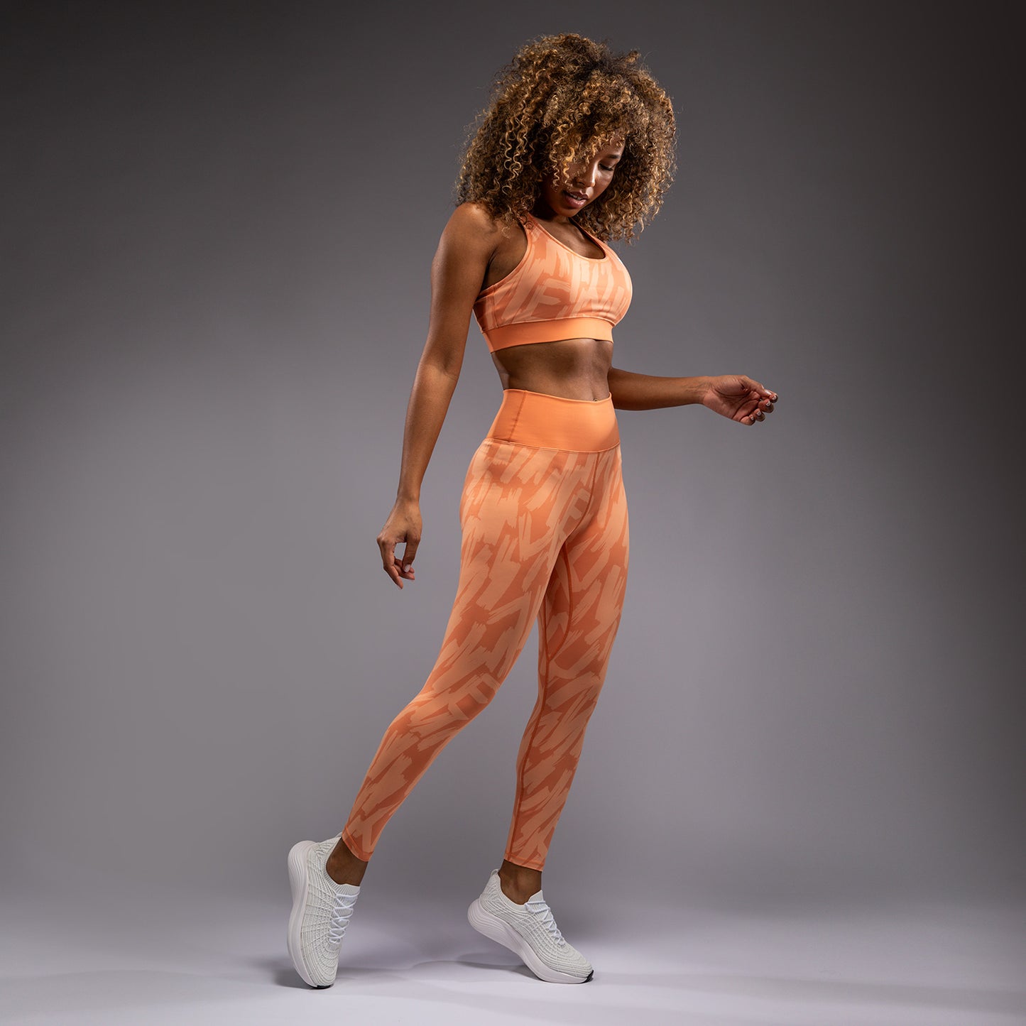 Женские леггинсы Venum Graffiti Leggings - Полная длина - Velvet Apricot