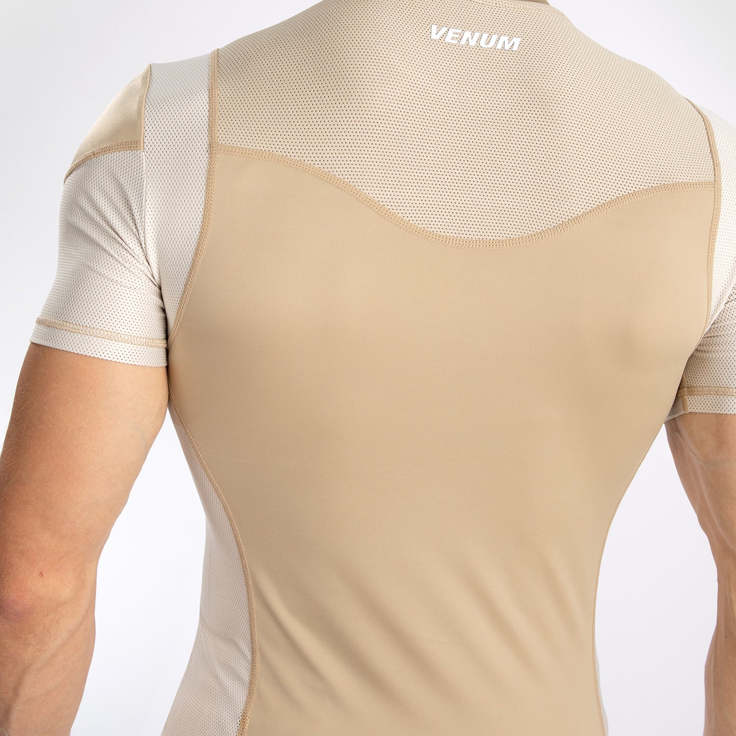 Venum Tempest Мужская Футболка С Коротким Рукавом Rashguard - Бежевый/Песочный