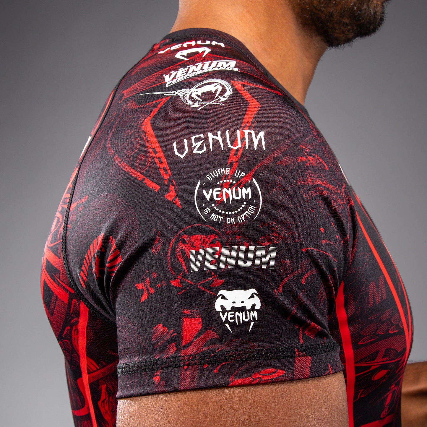 Рашгард с коротким рукавом Venum 20th Anniversary - Чёрный/Красный