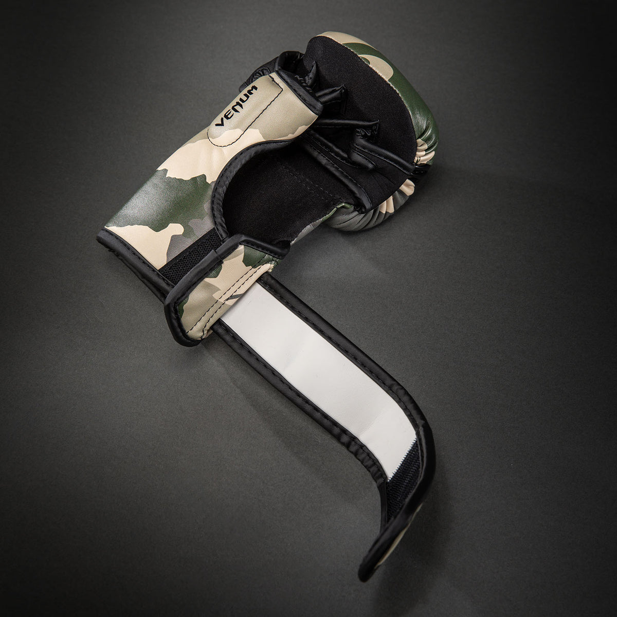 Перчатки для спарринга Venum Elite Camo - Хаки/Молочный