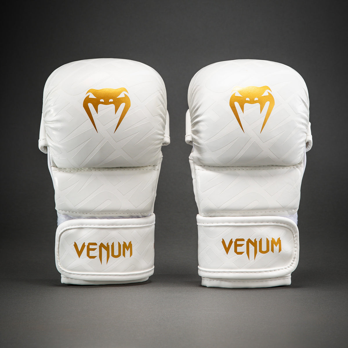 Перчатки для спарринга Venum Contender 1.5 XT 3D - Белый/Золотой