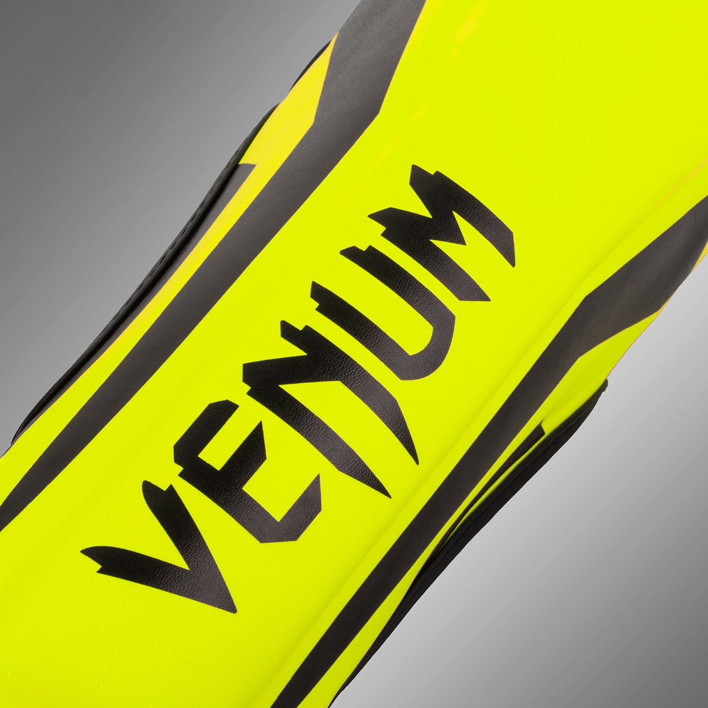ДЕТСКИЕ ЩИТКИ VENUM ELITE