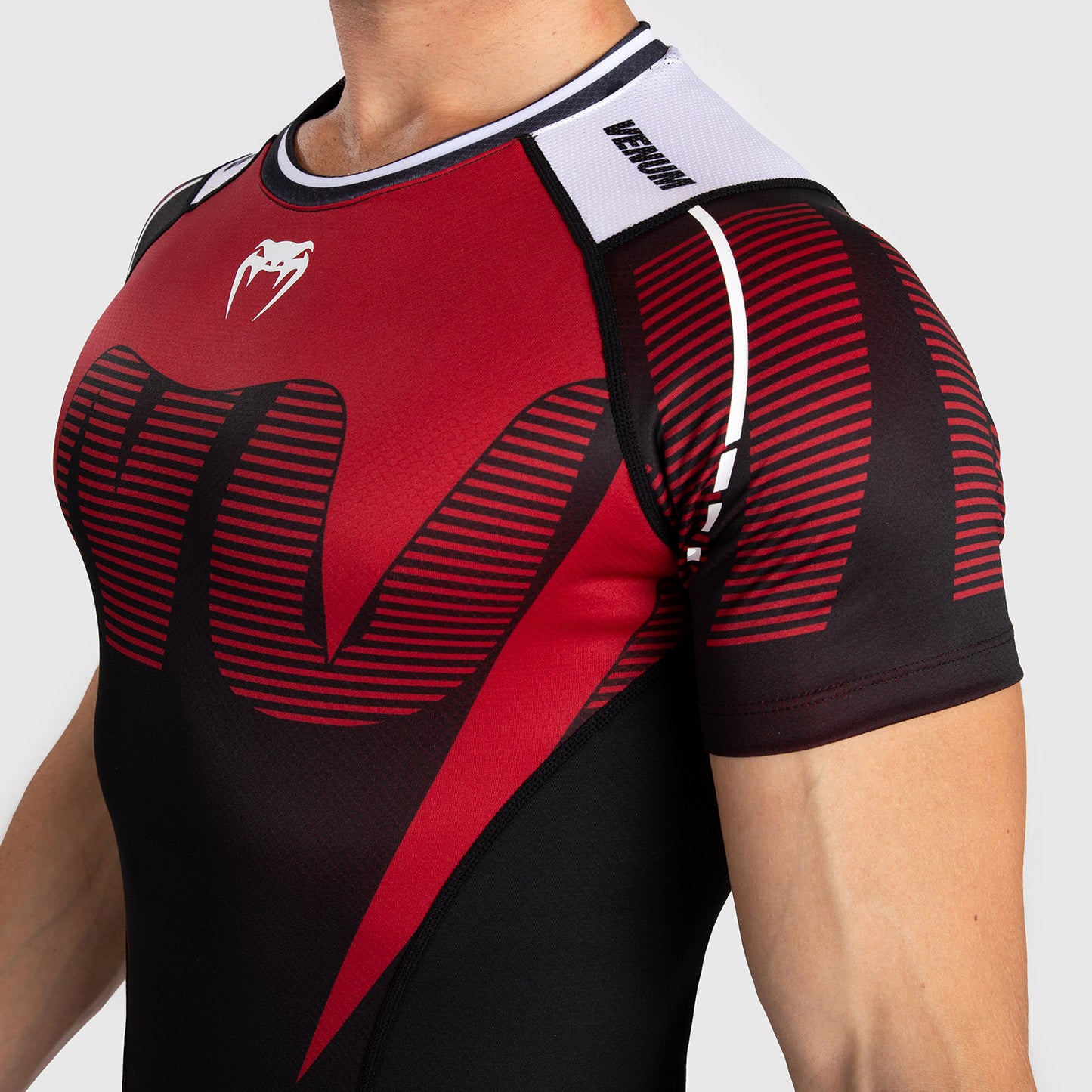 Мужской Рашгард С Короткими Рукавами Venum Adrenaline - Red