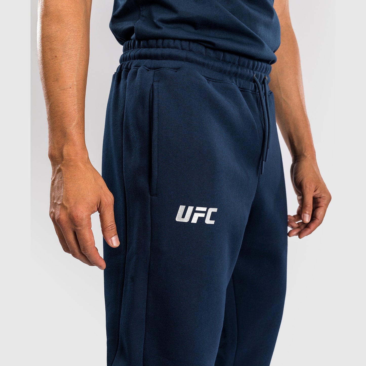 Штаны UFC Fusion by Venum Fight Week из хлопка для мужчин - Solid Oceanic Blue