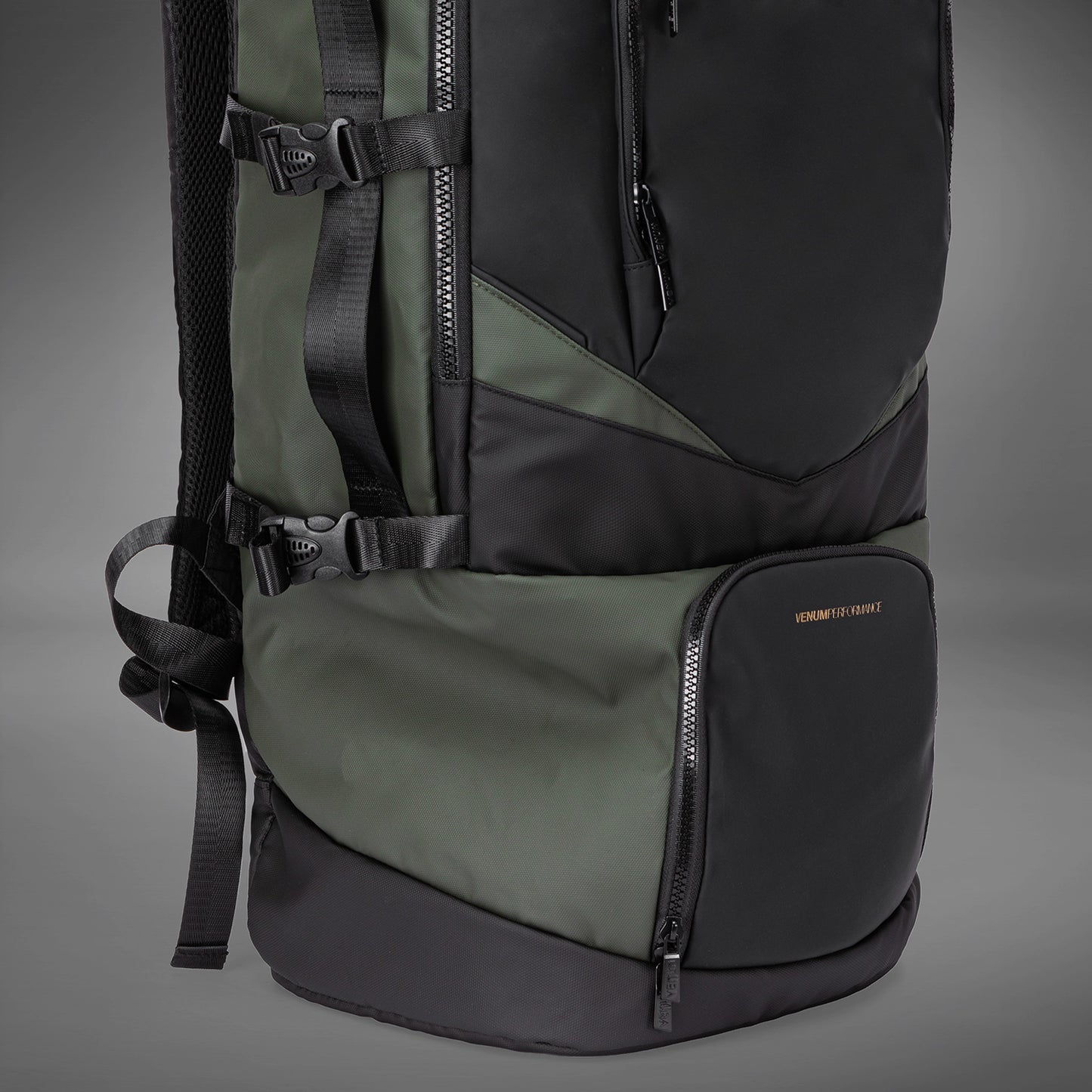 Рюкзак Venum Evo 2 Xtrem (50-63 л) – Чёрный/Хаки