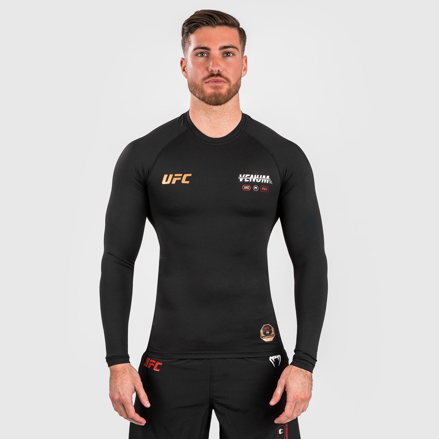 UFC Adrenaline by Venum Fight Week Рашгард с длинным рукавом для мужчин Performance - черный