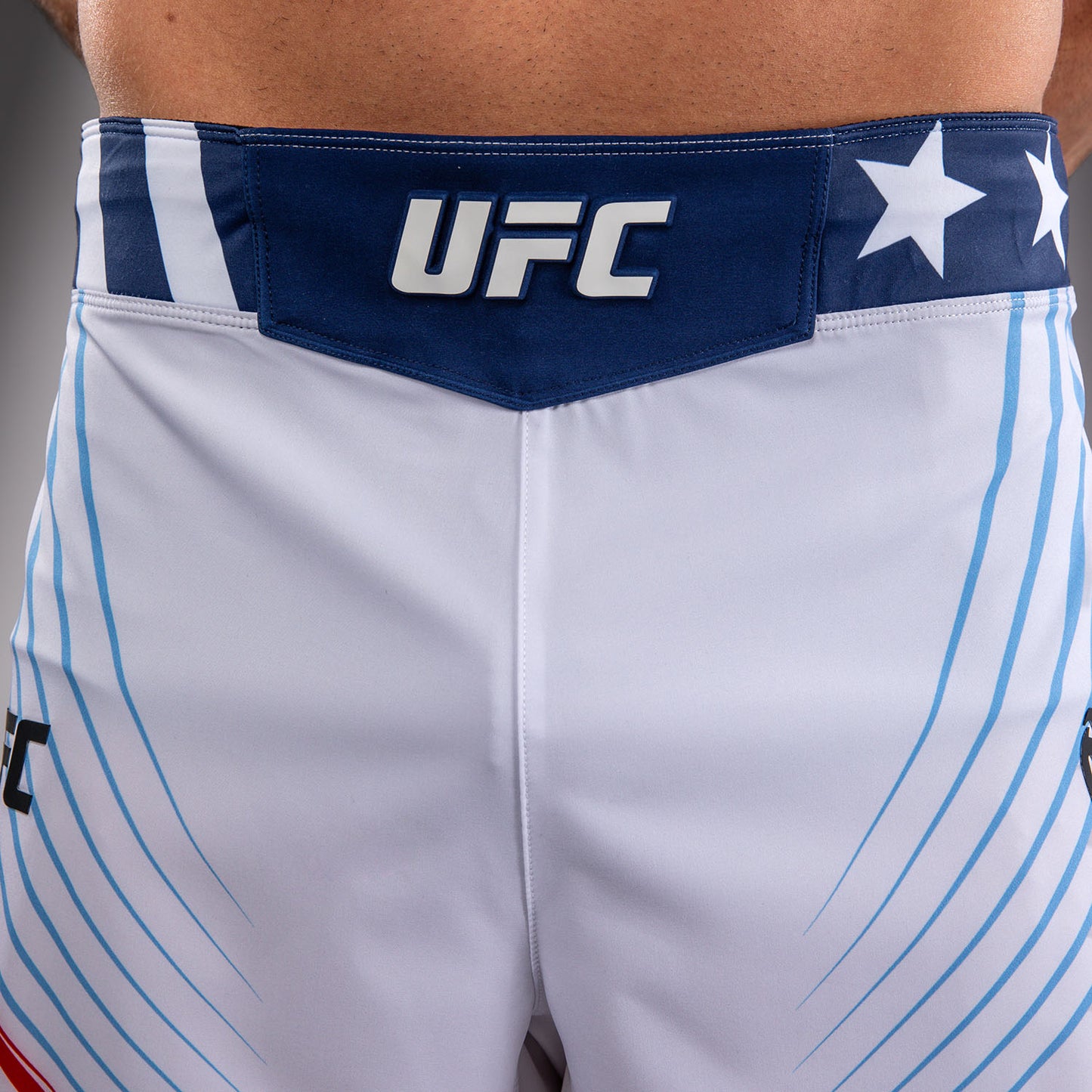 Official UFC Freedom 250 by Venum Authentic Fight Night Бойцовские шорты короткого кроя для мужчин - Белый