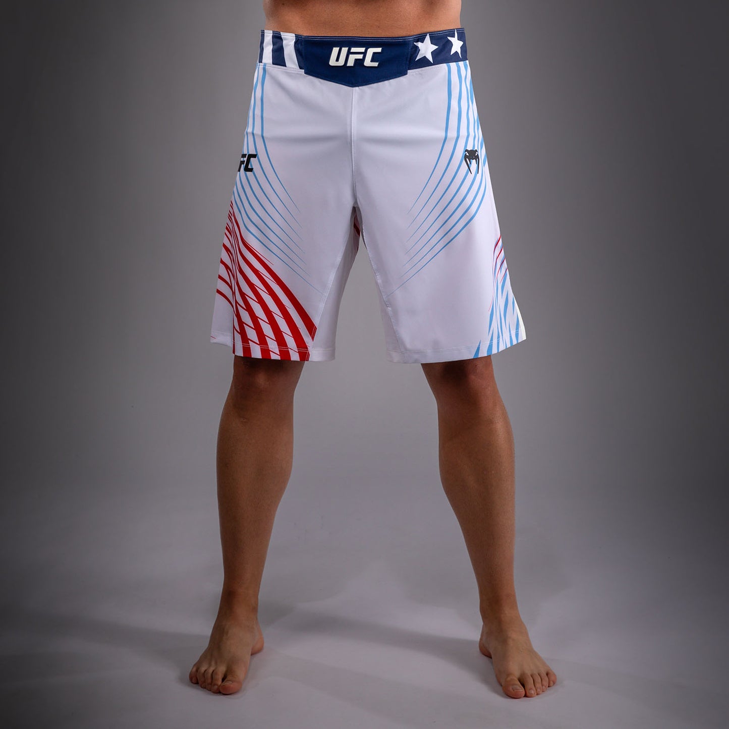 Official UFC Freedom 250 by Venum Authentic Fight Night Бойцовские шорты удлиненного кроя для мужчин - Белый