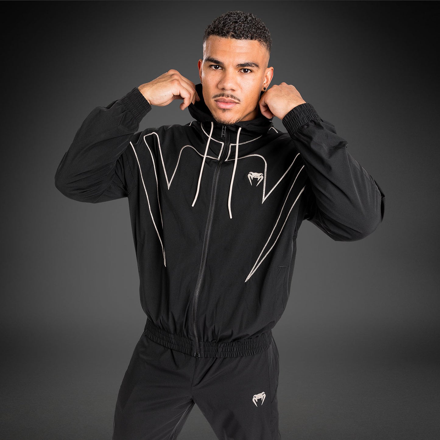 Куртка Venum Attack 90 Tracksuit Jacket - черный/белый