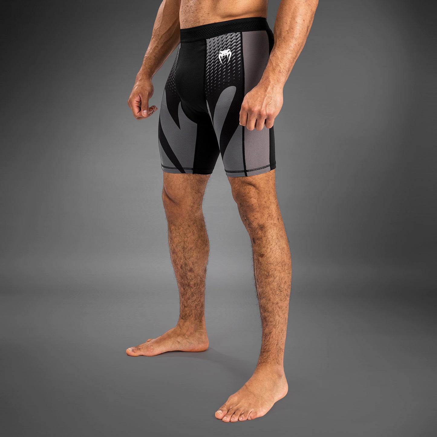 Мужские шорты Venum Attack Vale Tudo Short - черный
