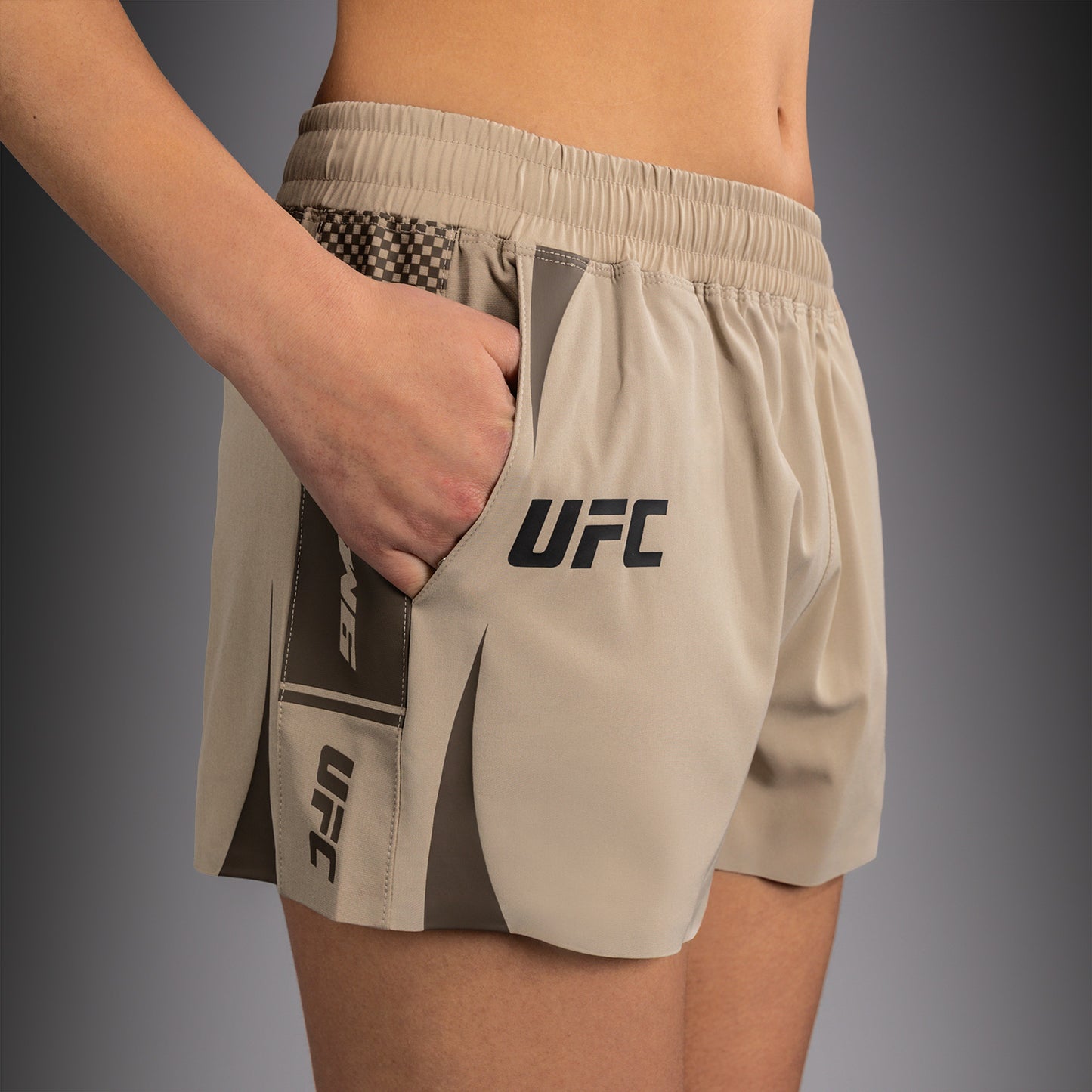 Женские функциональные шорты Venum UFC Unity by Venum Authentic Fight Week - Песочный