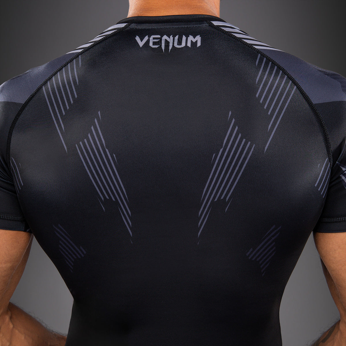 Рашгард с коротким рукавом Venum No-Gi 6.0 - Чёрный/Серый