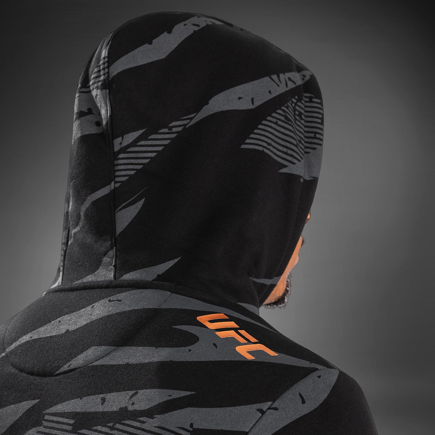 Мужской Пуловер С Капюшоном UFC Adrenaline By Venum Fight Week - Urban Camo