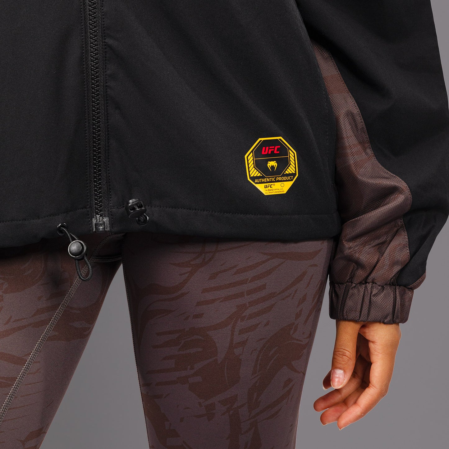 Толстовка UFC Fusion by Venum Fight Week на молнии для женщин - Earthen Brown