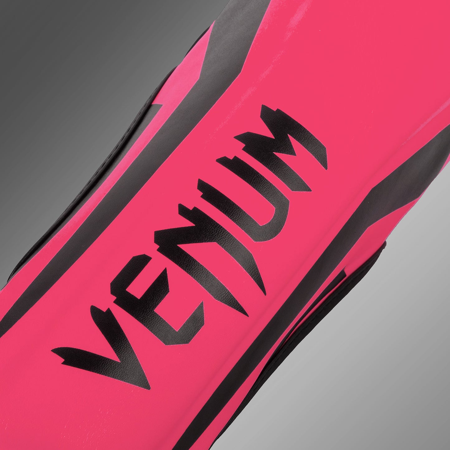 ДЕТСКИЕ ЩИТКИ VENUM ELITE