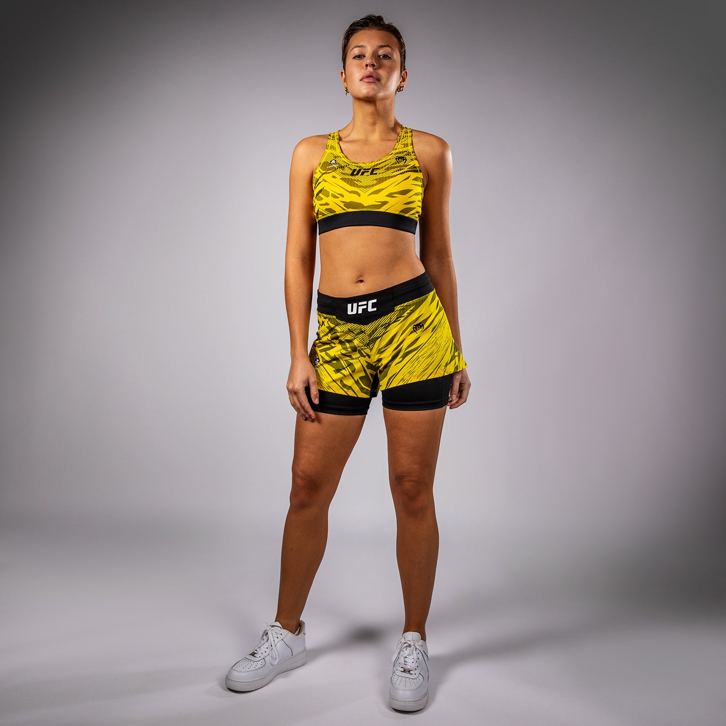 Спортивный бюстгальтер UFC Fusion by Venum Authentic Fight Night для женщин - Yellow