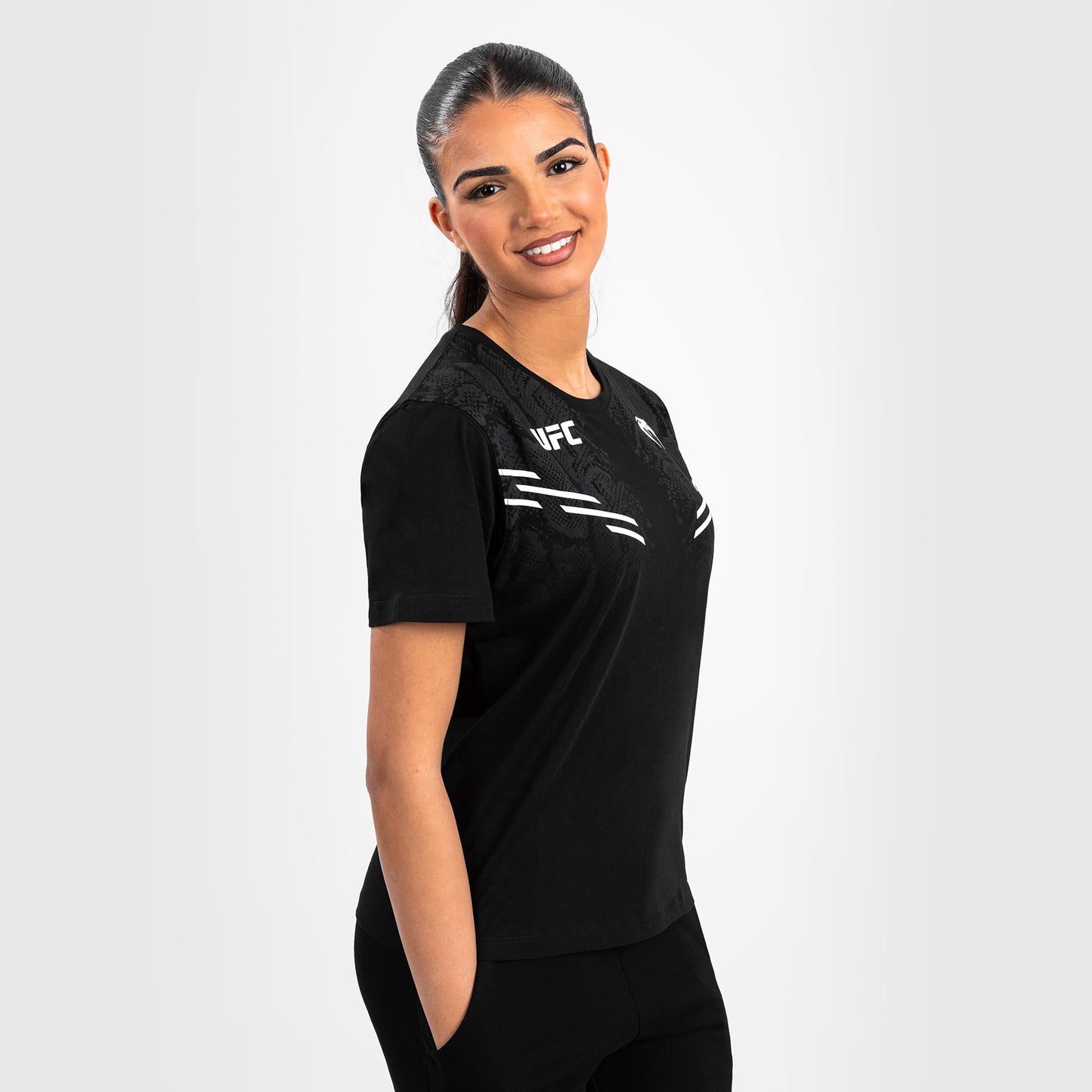 UFC Adrenaline by Venum Replica Женская футболка с коротким рукавом - Черный