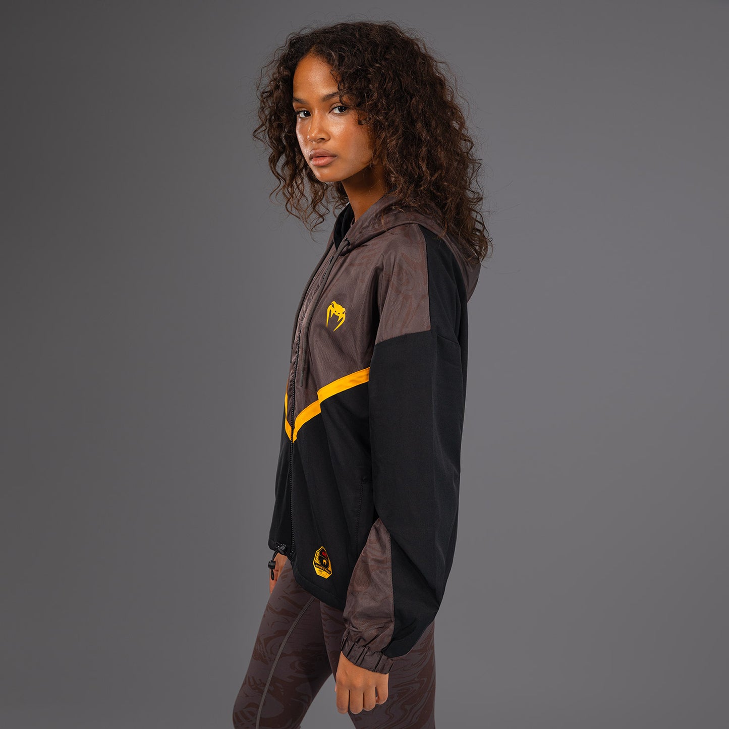 Толстовка UFC Fusion by Venum Fight Week на молнии для женщин - Earthen Brown