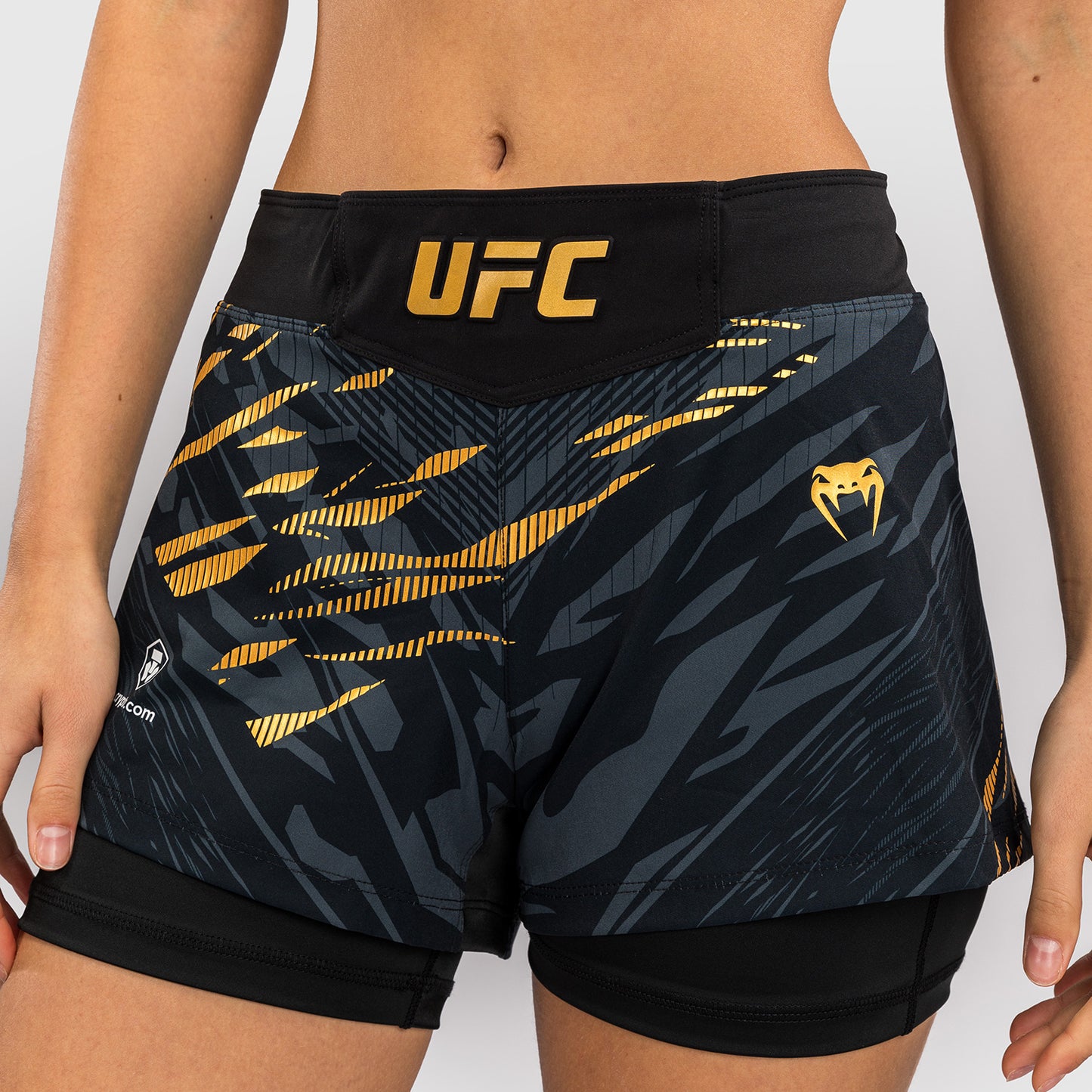 Шорты для борьбы UFC Fusion by Venum Authentic Fight Night для женщин - Champion