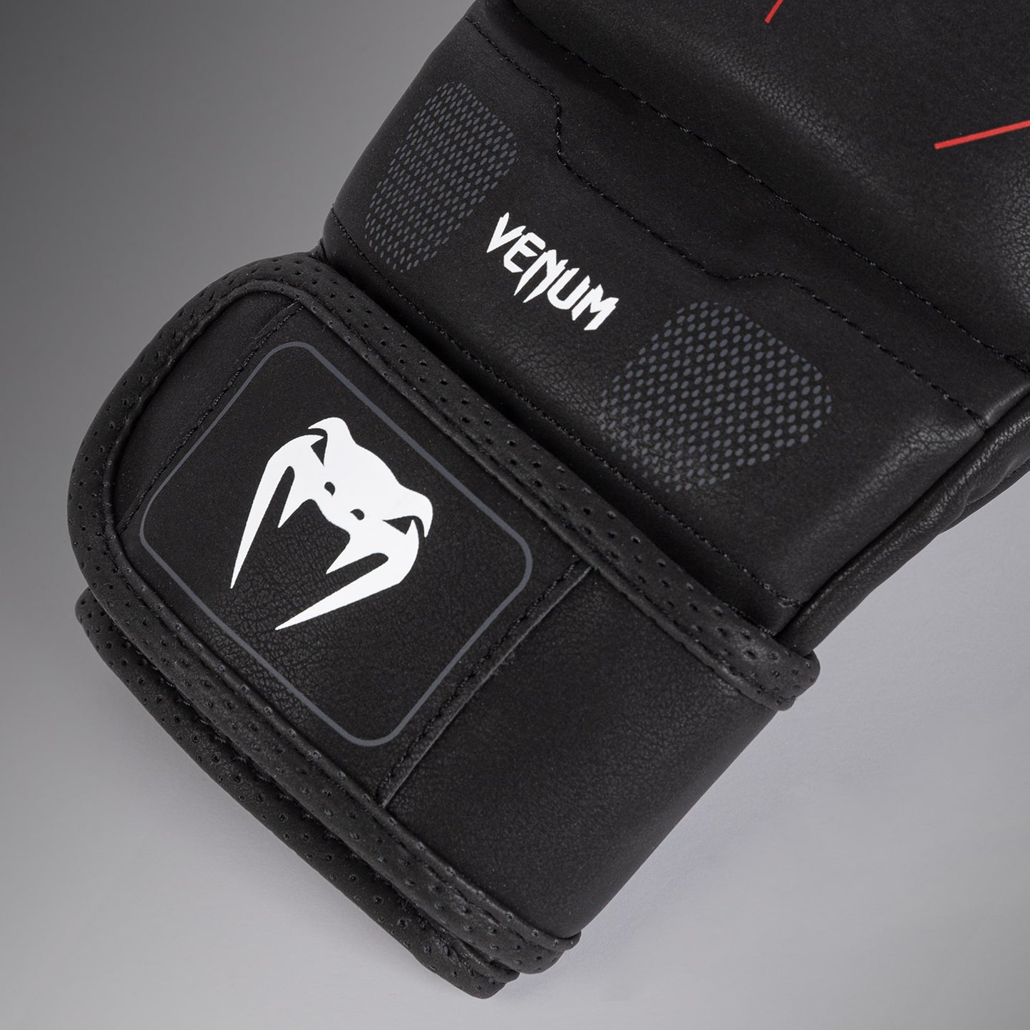Venum Tactical XT Перчатки для спарринга MMA - черный/огненно-красный