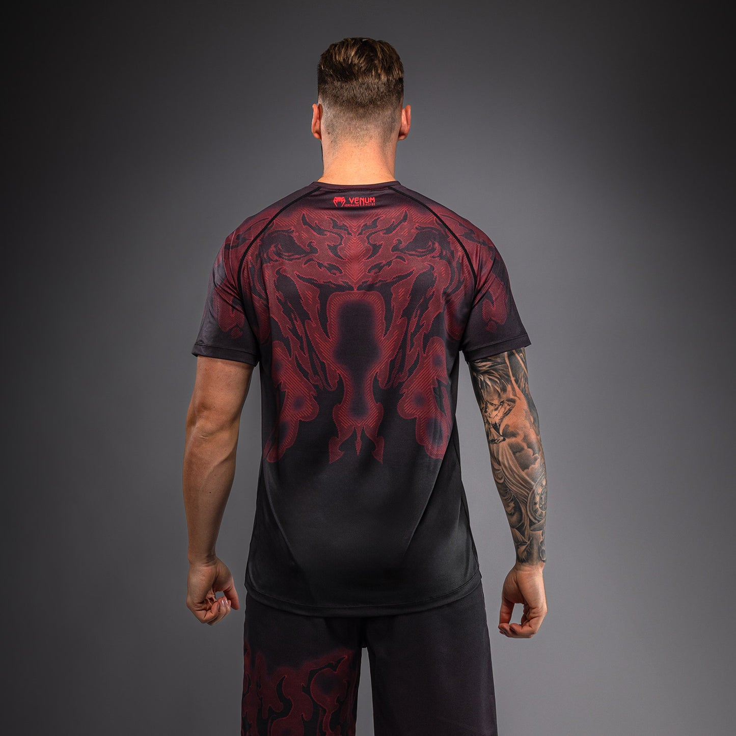 Футболка Dry Tech Venum Spectre – Чёрный/Красный