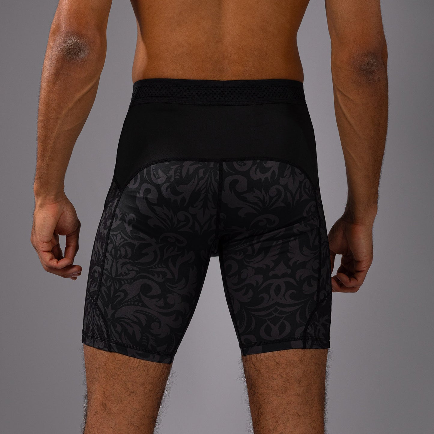 Venum x Topuria Unmatched Edition Шорты Vale Tudo - Черный/Золотой