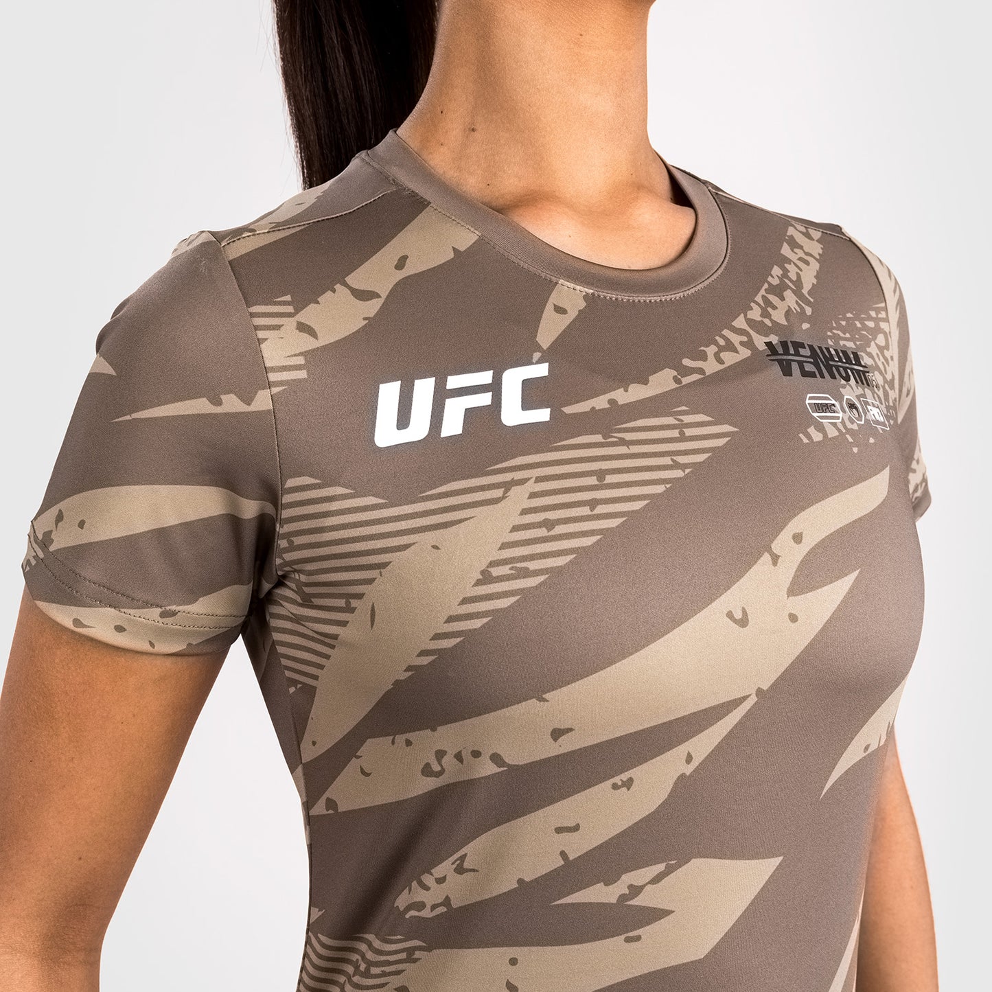 Женская Футболка Dry-Tech UFC Adrenaline By Venum Fight Week Desert Camo