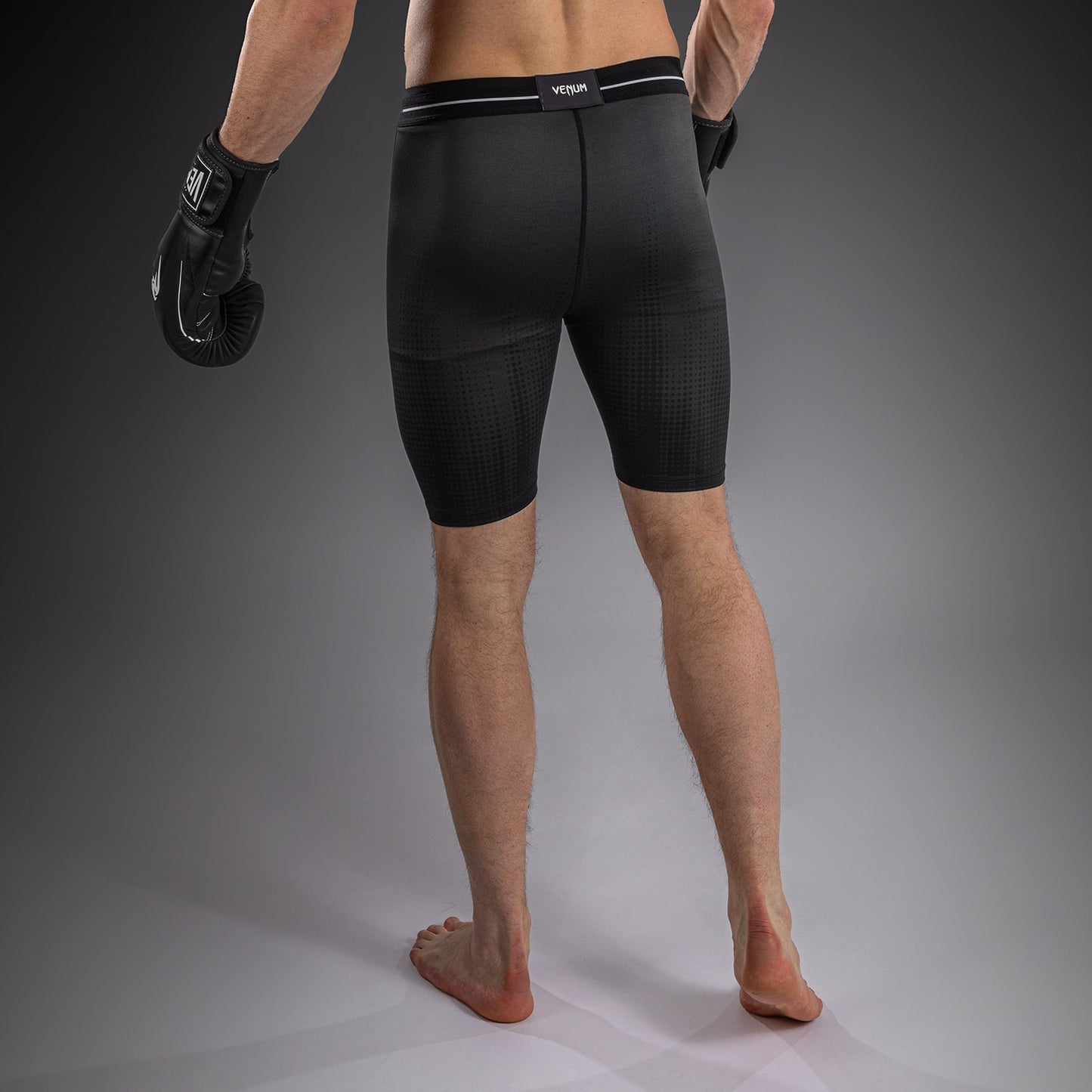 Компрессионные шорты Venum Stealth Vale Tudo – Чёрный/Белый